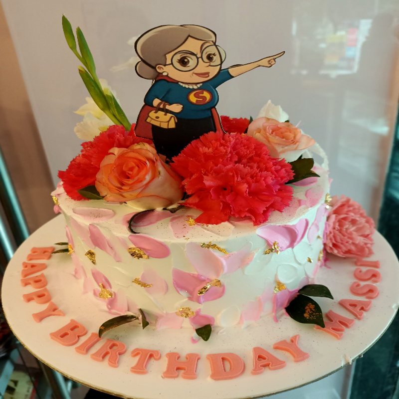 Fresh flower cake for Massi